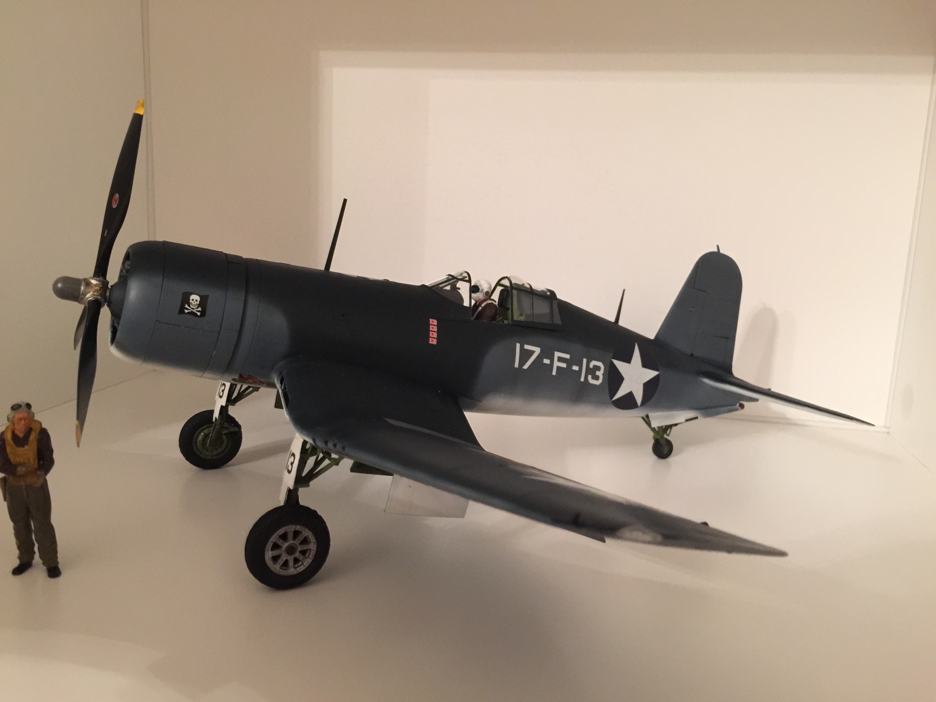 T 1 32 1. Tamiya Corsair 1/32. F4u-4 Trumpeter 1/48. F4u-1 постройка. Корсар 32.